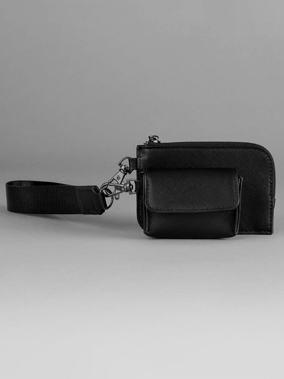 BG748 NUOVO Boutique Pouch Wristlet